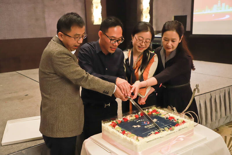 新起點(diǎn)，贏未來——優(yōu)遠(yuǎn)一周歲生日快樂！